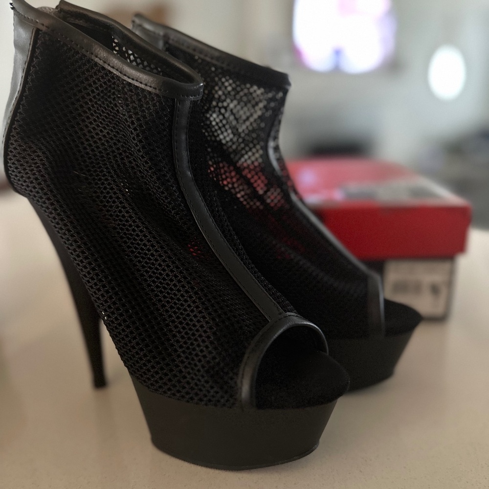 Pleaser Stilettos 👠